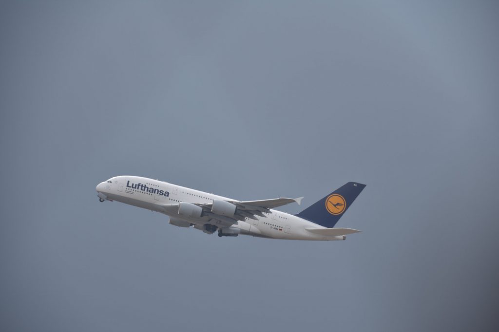 Frankfurt Airport (Besucherterrasse) im September 2018 - Start eines A380