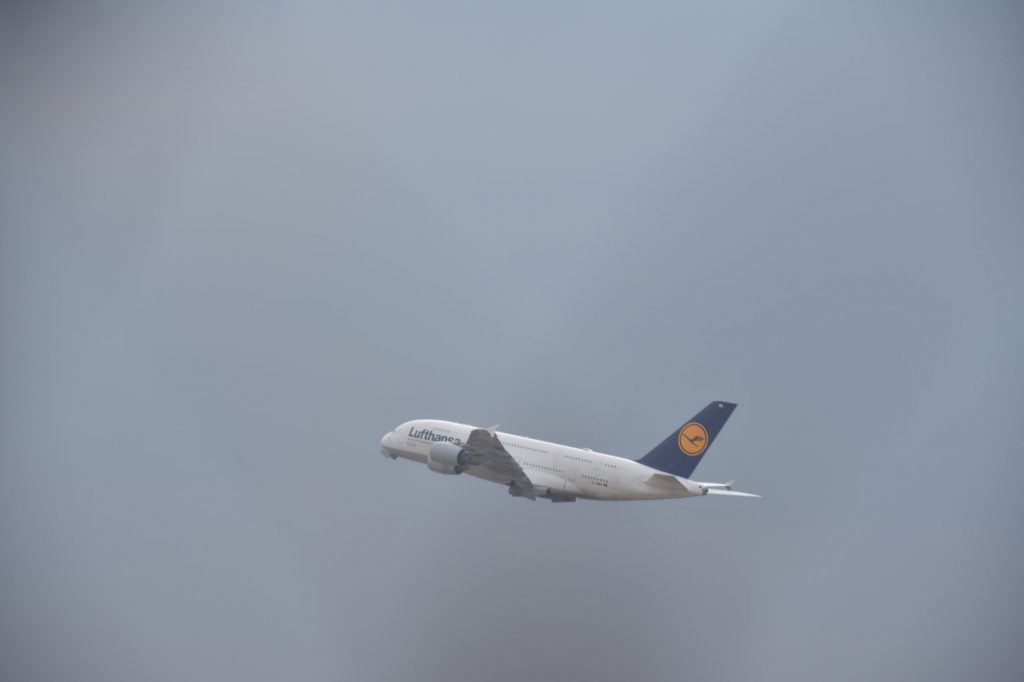 Frankfurt Airport (Besucherterrasse) im September 2018 - Start eines A380